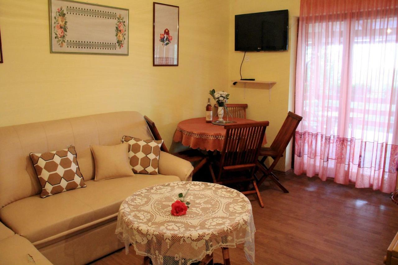 Holiday Home Nina Petrinja Exterior foto